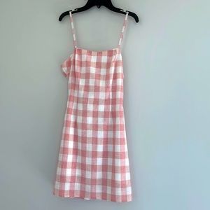 Peachy link and white gingham linen dress from Aqua, sz XS. Darling bow back.
